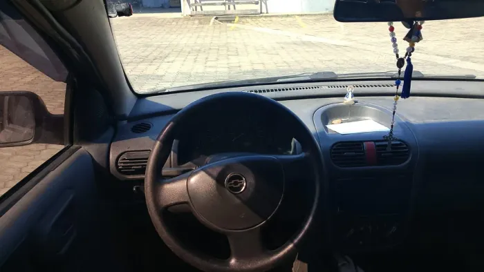Chevrolet Corsa Sedan 1.0 MPFI 8V 71cv 4P 2004