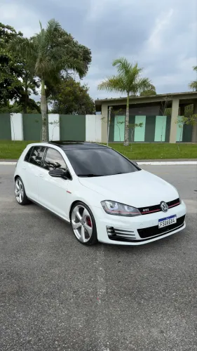 Volkswagen Golf GTI 2.0 TSI 220cv Aut. 2016