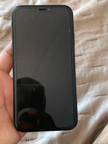 iPhone XR - Com a placa queimada e blindagem