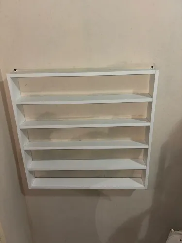 Expositor de esmaltes branco à venda!
