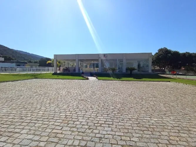 Alugo casa em Maricá - Condomini Residencial Vivere - 3 qts - 1 suite.