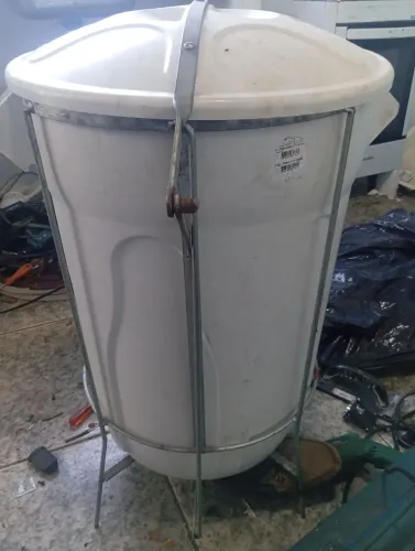 Lixadeira grande com suporte