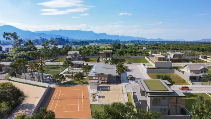 Terreno em condomínio à venda com 450m² em Garopaba / SC.