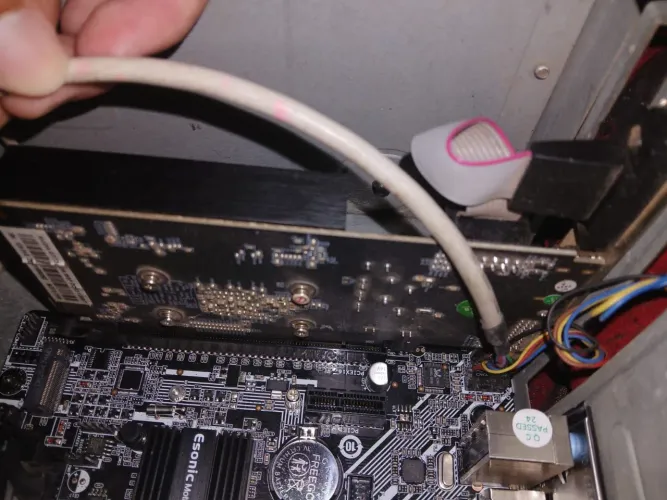 Placa de video gt 730 4gb 