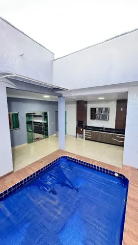 Casa com Piscina