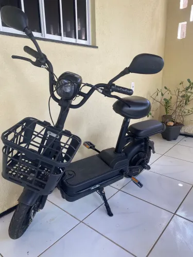 Motocicleta elétrica