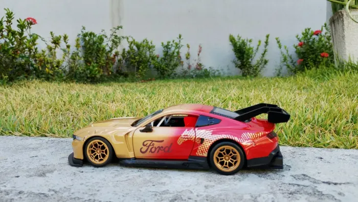 Ford Mustang GT3 escala 1/24