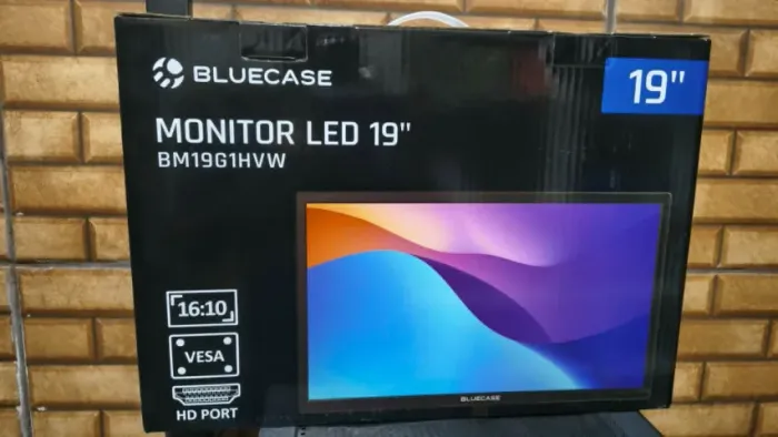 Monitor led 19pol novo na caixa