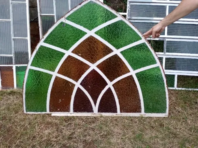 Vidraça triangular colorida