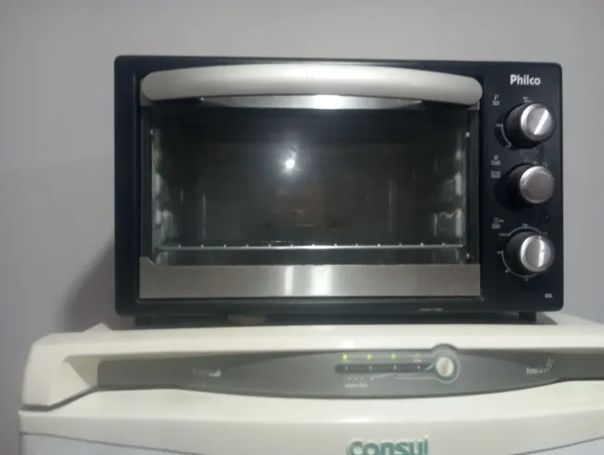 Forno elétrico 38l Philco, 127v, com defeito!