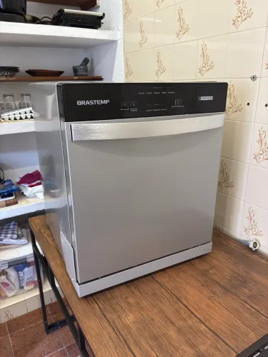 Lava Louças Brastemp Cinza Metálico com 08 Serviços e 05 Programas de Lavagem - BLF08B