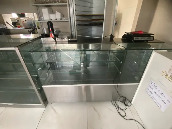 VENDE-SE EQUIPAMENTOS COMERCIAIS PARA PADARIA e CONFEITARIA ! ?