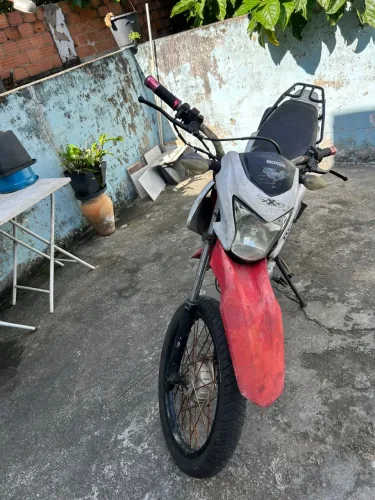 Vendo moto bros nxr 125es 2004