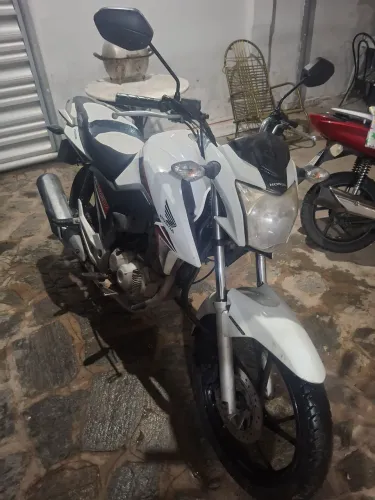 Moto muito nova para vender hj