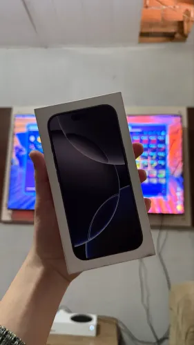 VENDO IPHONE 16 PRO NOVO!