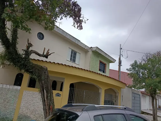 SOBRADO À VENDA 117M² 3 DORMS PARQUE JAÇATUBA