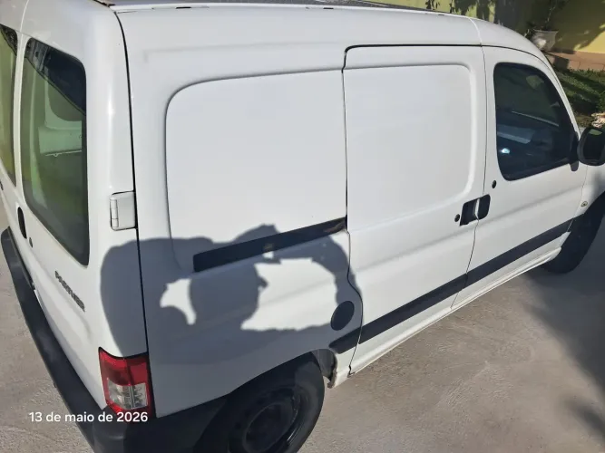 Peugeot Partner Van 1.6 Flex 16V 5P 2012
