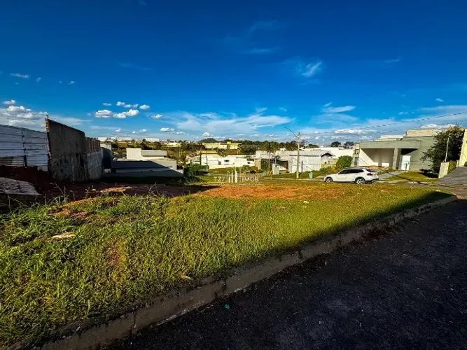 Oportunidade no Jardim Veneza - Lote de esquina, plano, com 460,75m²