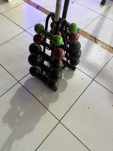 Kit de halteres com suporte