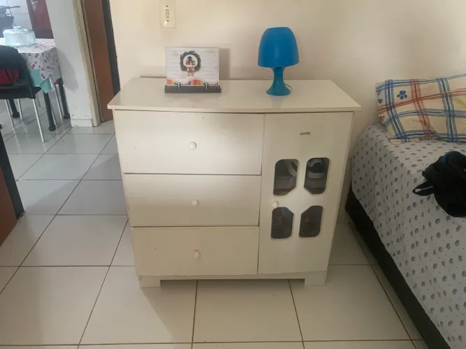 Guarda roupas e cômoda infantil