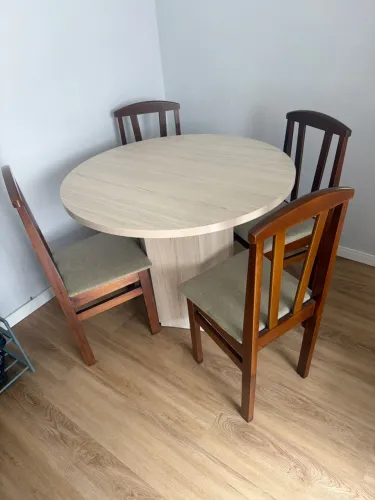 Mesa de jantar redonda