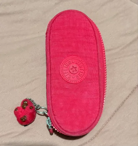 Estojo Kipling vermelho