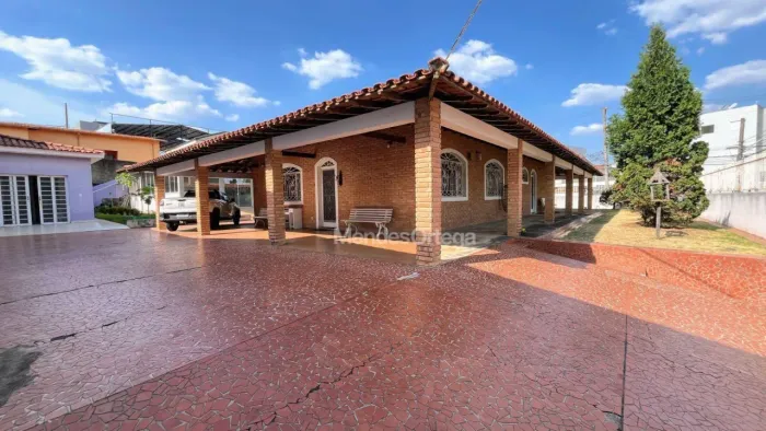 Casa com 3 dormitórios, 544 m² - venda por R$ 1.150.000,00 ou aluguel por R$ 10.501,62 - V