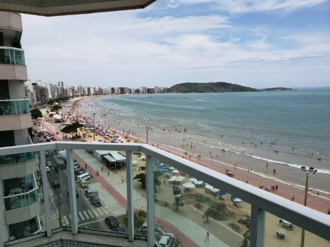 Apto beira mar ,3 quartos sendo uma suite