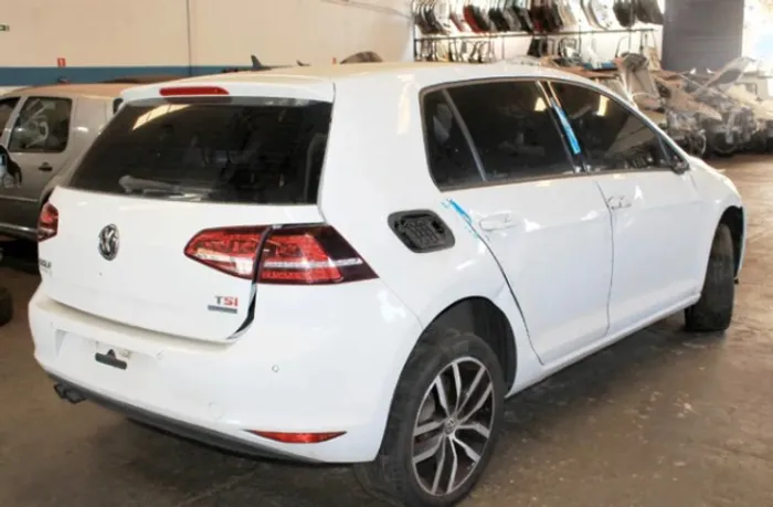 VW Golf Tsi 1.4 2014 Airbag Farol Capo Porta Motor Suspensão Cambio Mecanica Sucata 