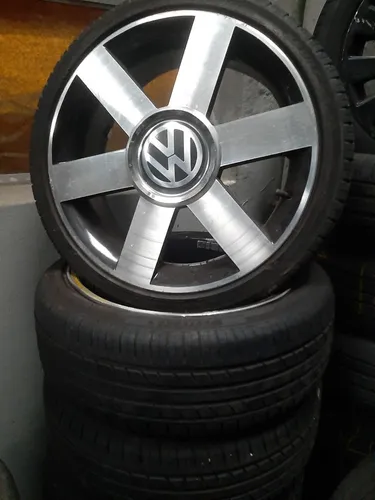 Roda aro 17 Audi rs3 preta com diamantado com Pneu 225 45 17 goodyear
