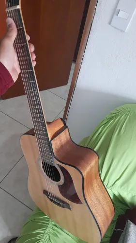 Violão shelby
