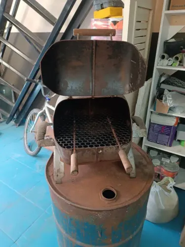 Churrasqueira abafo a carvão