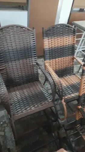 CADEIRA DE BALANÇO MOLAS