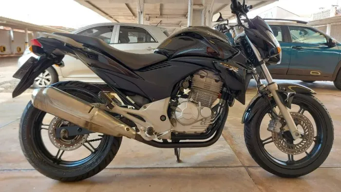 Honda CB 300R Flex 2014 Preta - 39.000 KM - Impecável