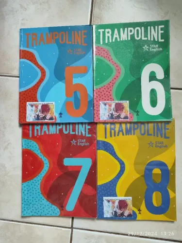 Livros Didáticos de Inglês - Trampoline - Star English