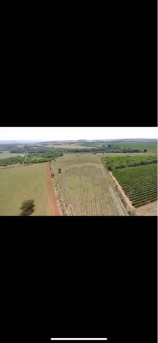 Sítio próximo Araguari próprio pra café 