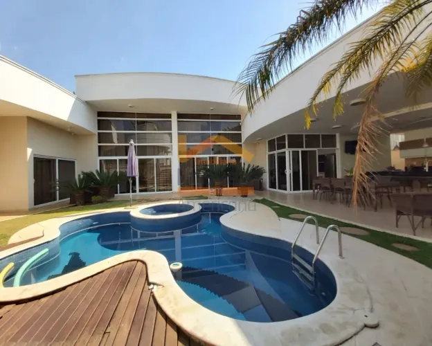 Maravilhosa casa em condomínio fechado de Americana