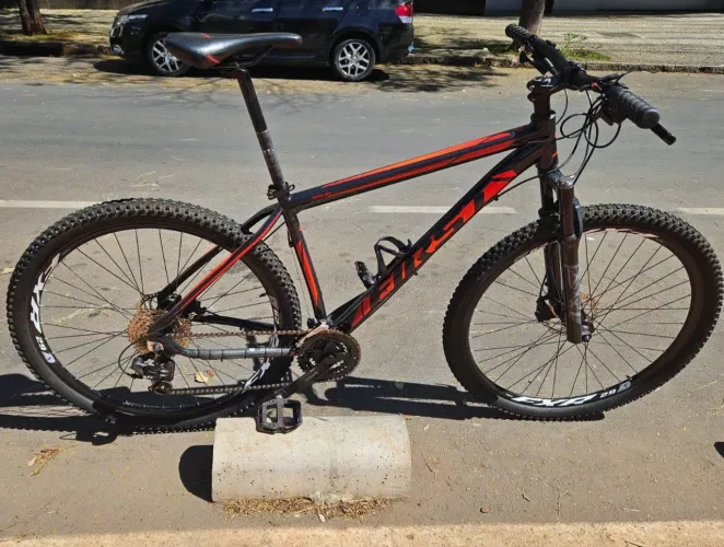 Mountain Bike First Shelby- 24 marchas - quadro 19 - aro 29