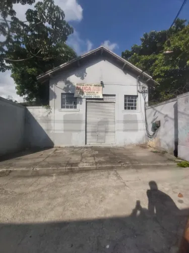 Loja na rua professor José Castilho Campo Grande, perto do supermercados Assai