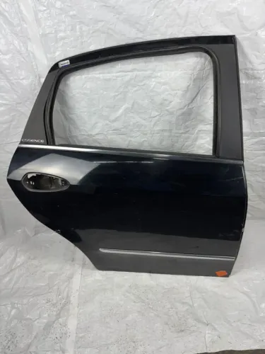 Porta Traseira Direita Fiat Linea