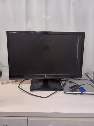 Monitor LG 24pol