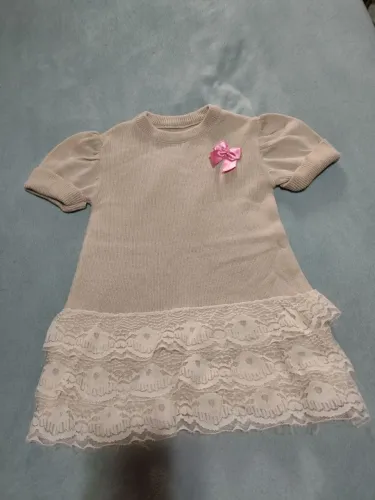 Vestido de renda para bebê