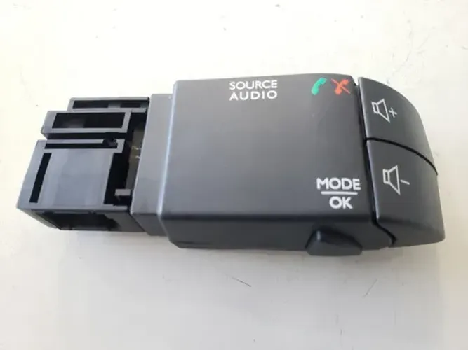 Botões De Volante Comando Som Renault Logan 2019  0044