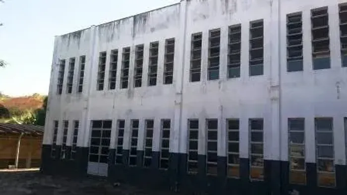 Área Comercial à venda, Centro - Ponte Nova/MG