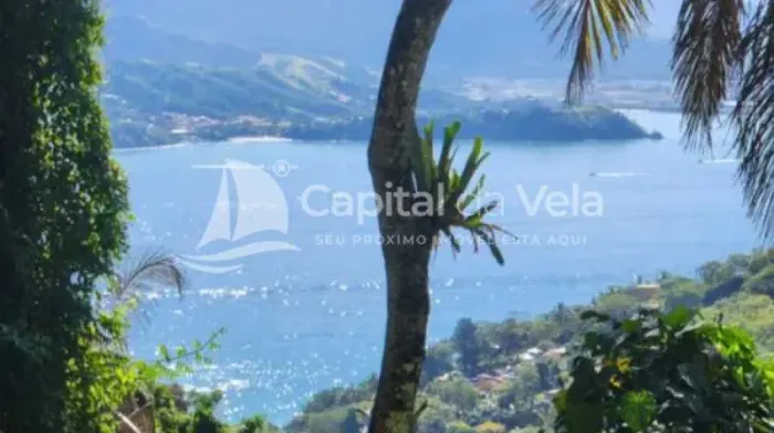 Terreno à Venda em Ilhabela com Escritura Definitiva | Próximo à Praia e Excelente Localiz