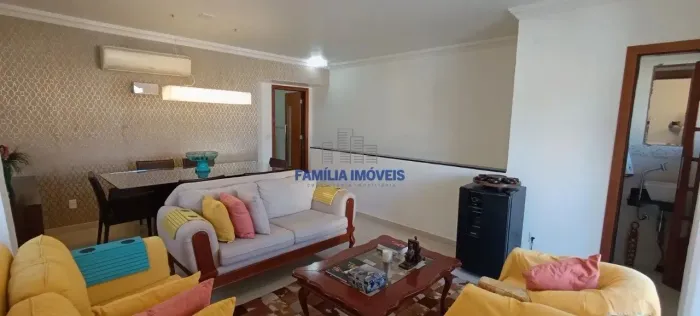 Casa à venda 3 quartos 1 Suíte no Marapé em Santos/SP