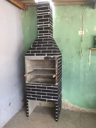 Churrasqueira pré moldada alto relevo tijolinho
