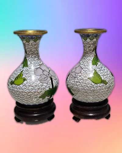 Par de Vasos de Porcelana Chinesa Cloisonné