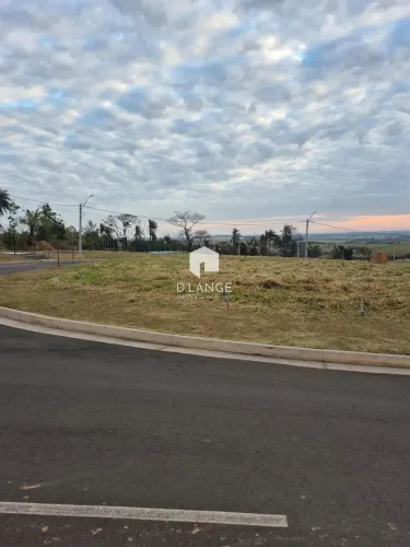 Terreno à venda no bairro Colina do Castelo em Jaguariúna