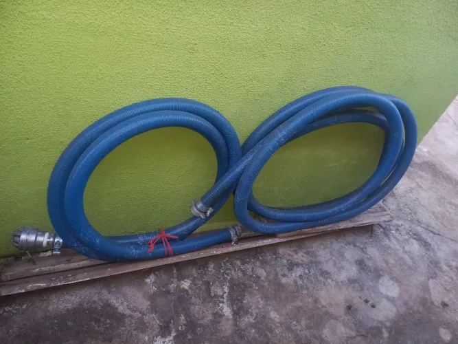 Vendo este motor bomba da sthil novo sem uso funcionando perfeitamente completo.